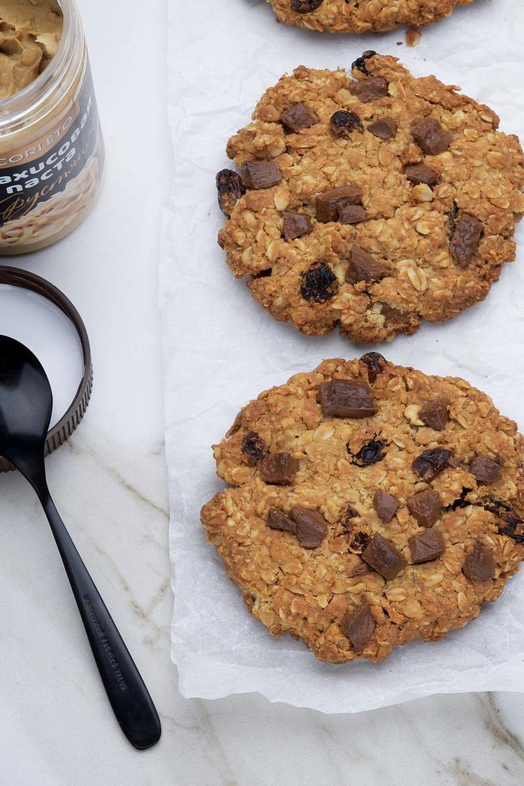 Peanut Butter Oatmeal Raisin Cookies - Peanut Butter Cookie Recipe