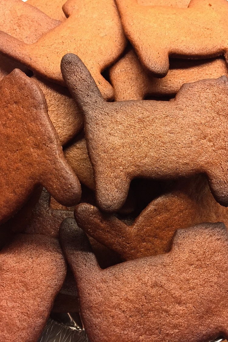 Vegan Gingerbread Cookies - Gingerbread Cookie Recipe