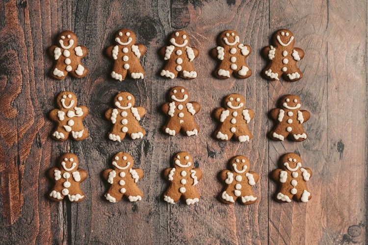 Christmas Cookie Recipe - Homemade Gingerbread Cookies