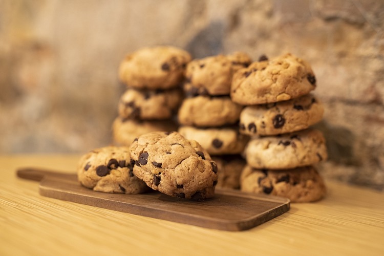 Soft and Chewy Chocolate Chip Cookies - Chocolate Chip Cookie Recipe