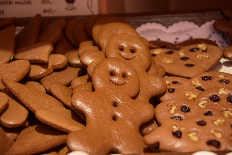 Peanut Butter Gingerbread Men - Gingerbread Cookie Recipe