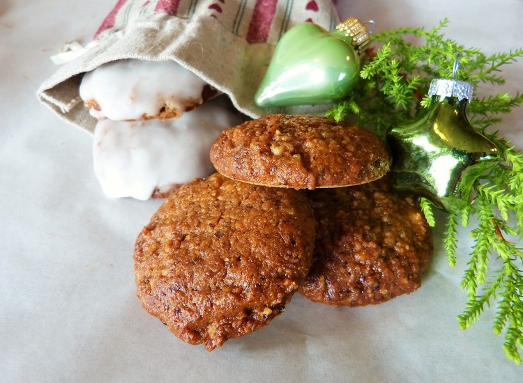 Flourless German Gingerbread Cookies (Elisen Gingerbread) Recipe